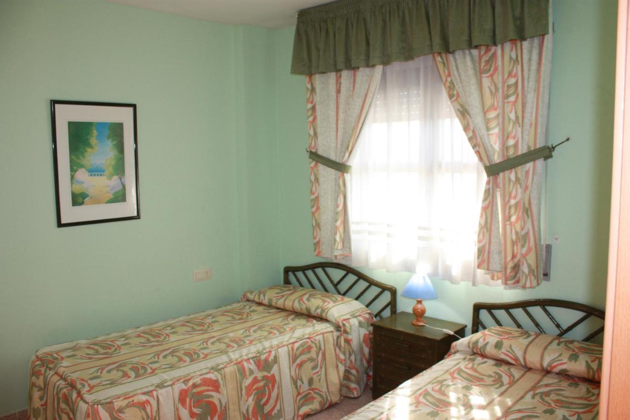 Apartamentos Aventura Салоу Экстерьер фото