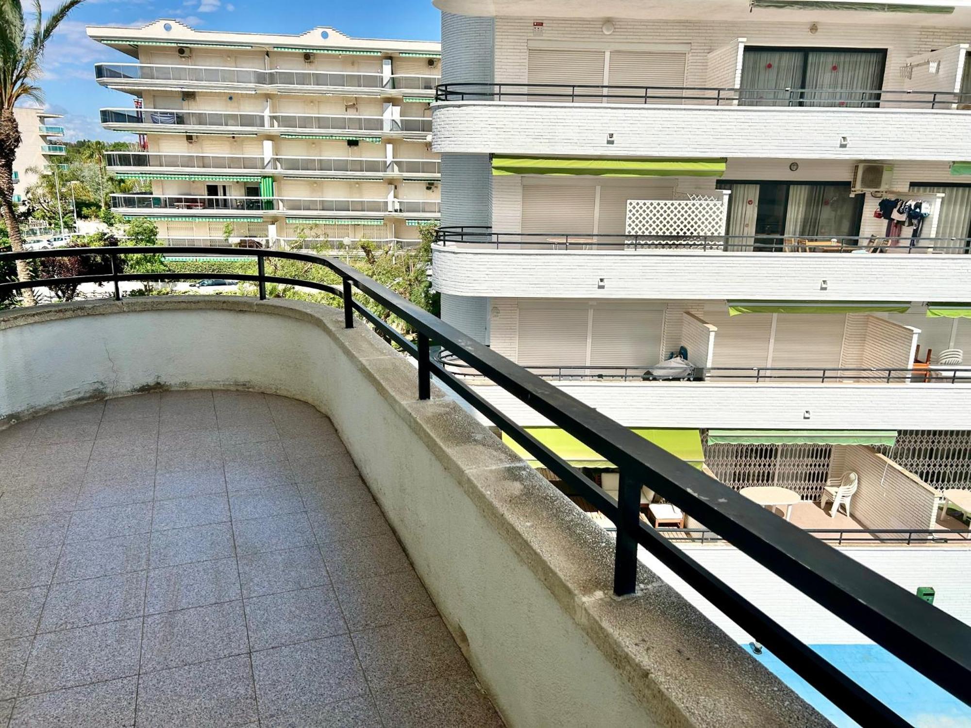Apartamentos Aventura Салоу Экстерьер фото
